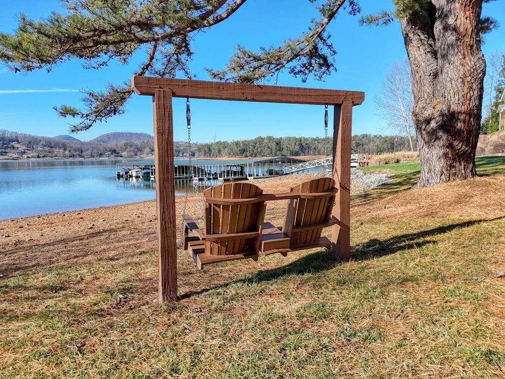 1409 Lakeside Road, Hiawassee GA 30546 - Photo