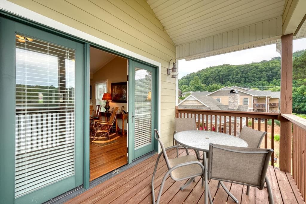 1409 Lakeside Road, Hiawassee GA 30546 - Photo