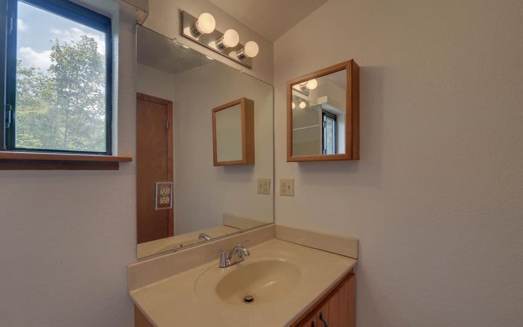 215 Black Bear Ridge Road, Murphy NC 28906 - Photo