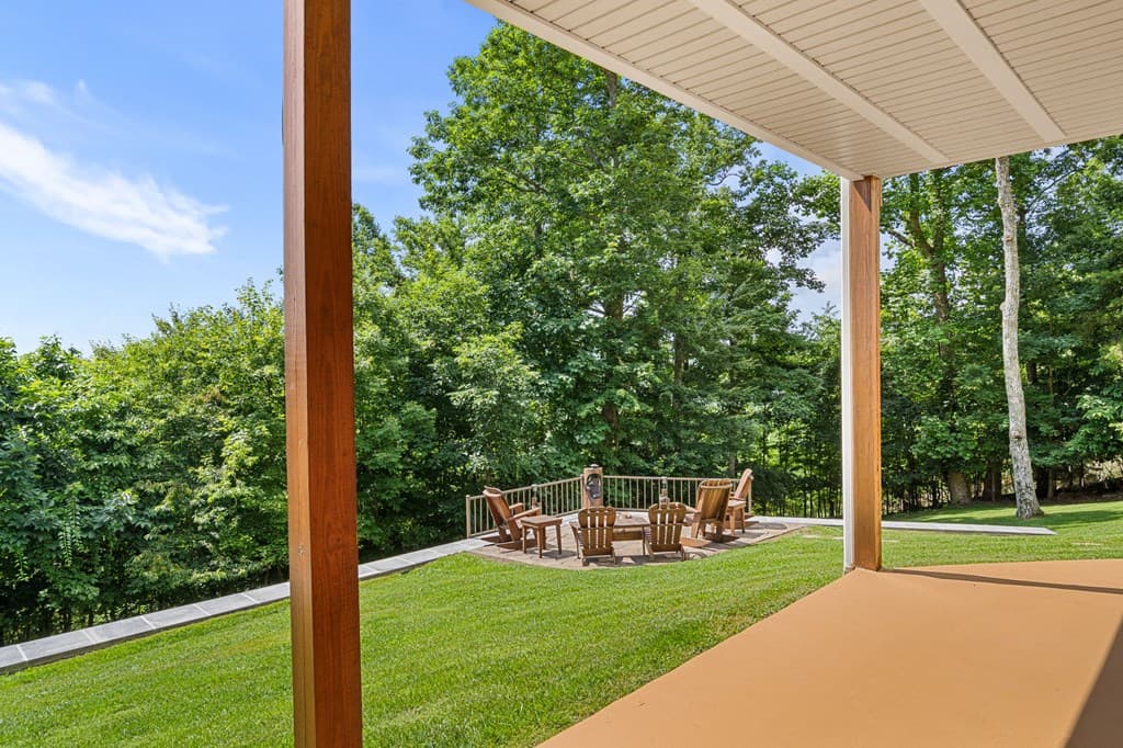 194 Lakeview Drive, Hayesville NC 28904 - Photo