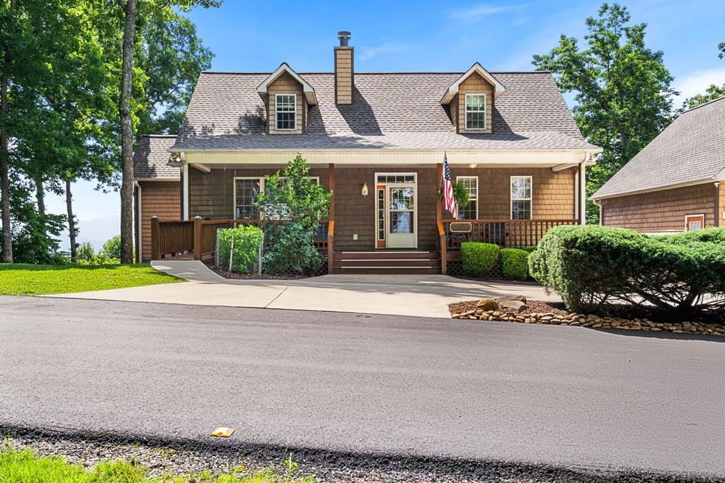 194 Lakeview Drive, Hayesville NC 28904 - Photo