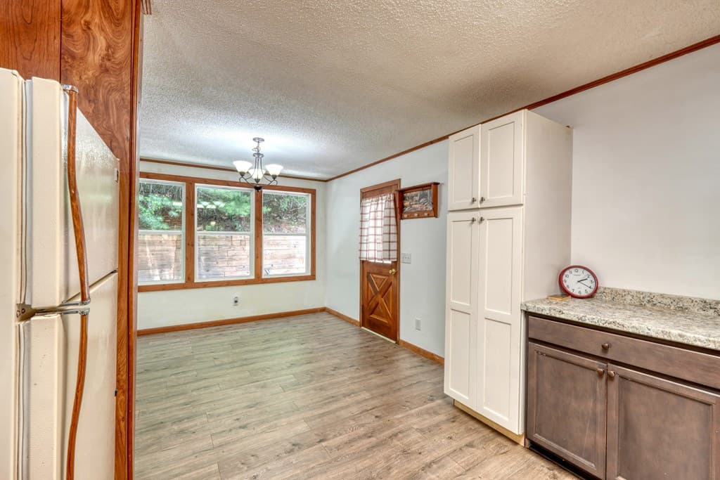 4777 Laurel Mountain Road, Hiawassee GA 30546 - Photo