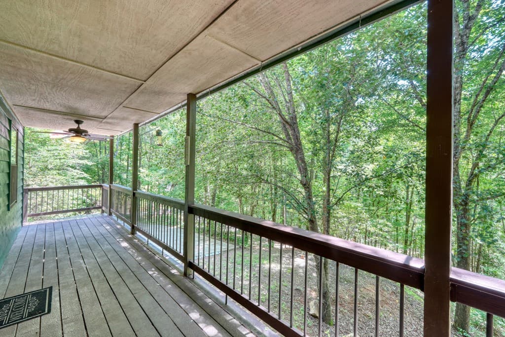 4777 Laurel Mountain Road, Hiawassee GA 30546 - Photo