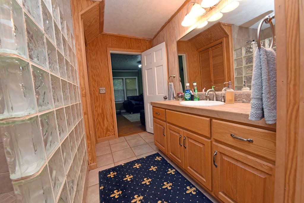 742 Hillcrest Drive, Mccaysville GA 30555 - Photo