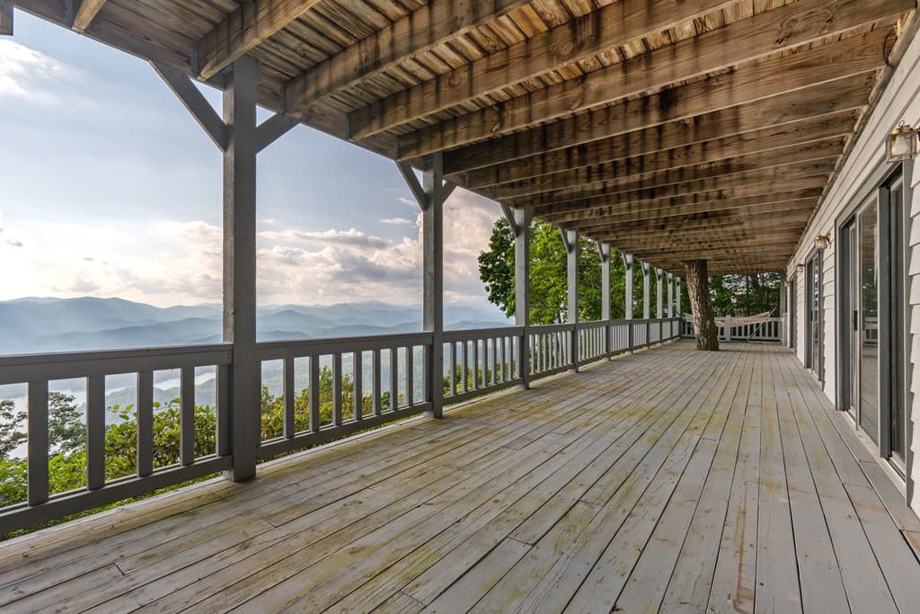 614 Charmont Drive, Tiger GA 30576 - Photo