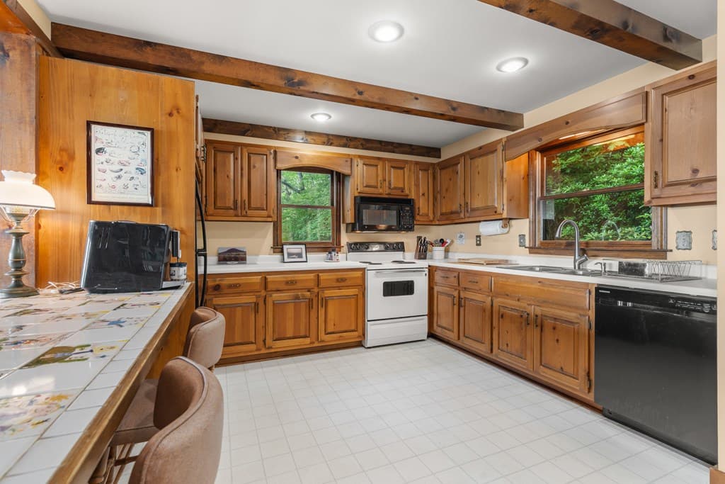 614 Charmont Drive, Tiger GA 30576 - Photo