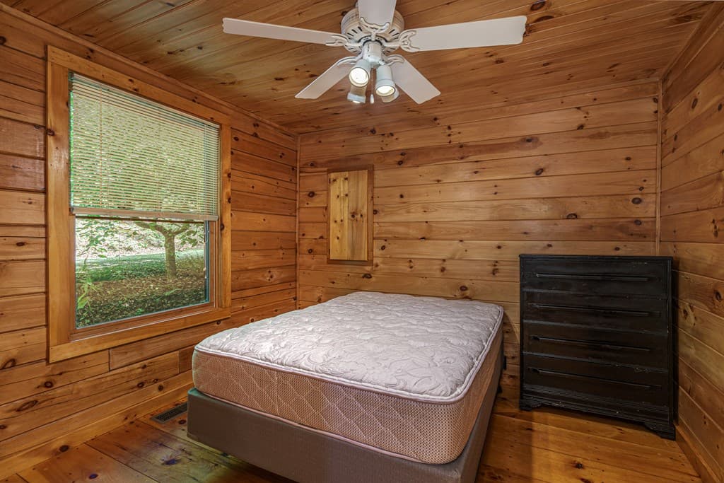 211 Red Oak Forest Lane, Murphy NC 28906 - Photo