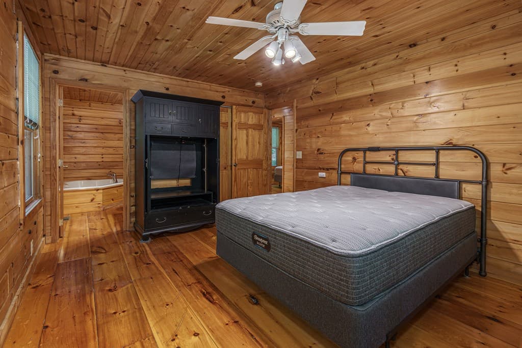 211 Red Oak Forest Lane, Murphy NC 28906 - Photo