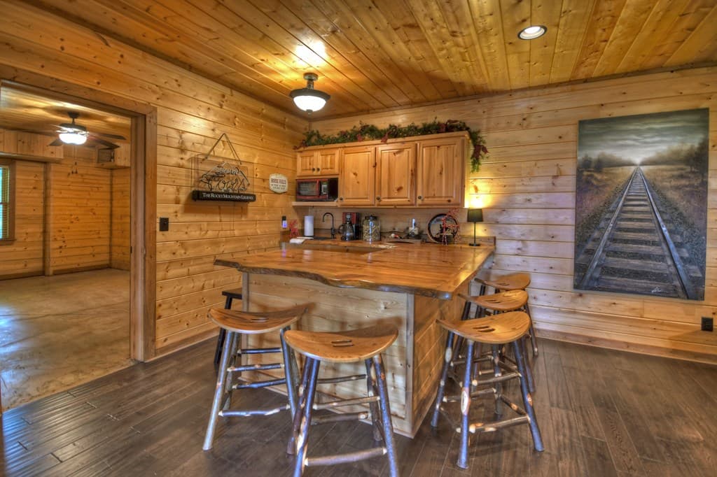 1404 Mountain High Drive, Mineral Bluff GA 30559 - Photo