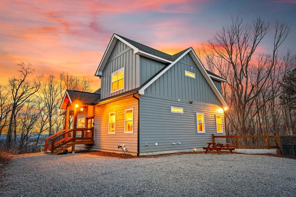 1016 Twisted Oak Road, Talking Rock GA 30175 - Photo