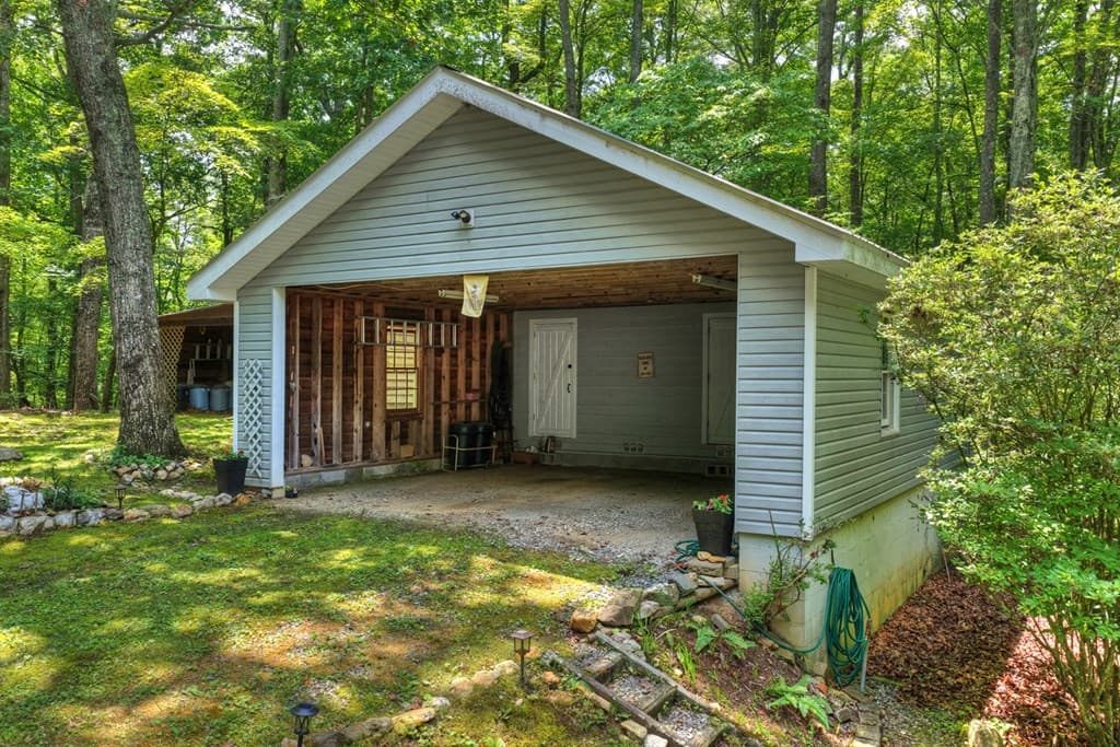 221 Shade Tree Lane, Mineral Bluff GA 30559 - Photo