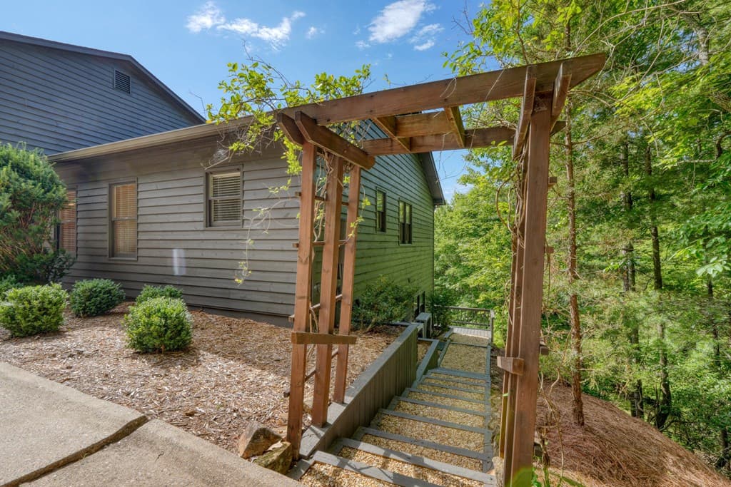 237 Flat Rock Ridge Road, Blairsville GA 30512 - Photo