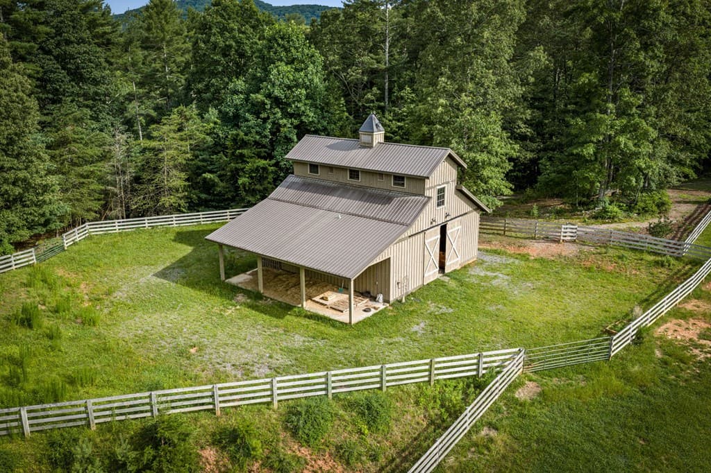 290 Old Anderson Creek, Ellijay GA 30536 - Photo