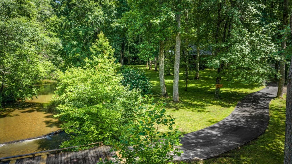 2977 Hwy 2, Blue Ridge GA 30513 - Photo
