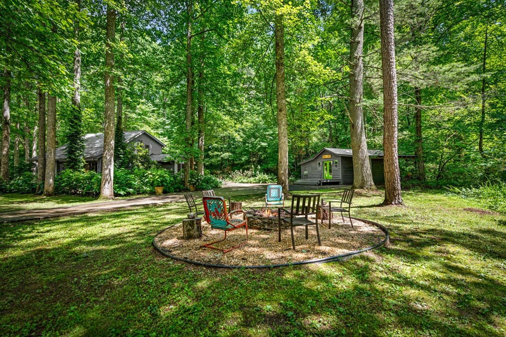 2977 Hwy 2, Blue Ridge GA 30513 - Photo