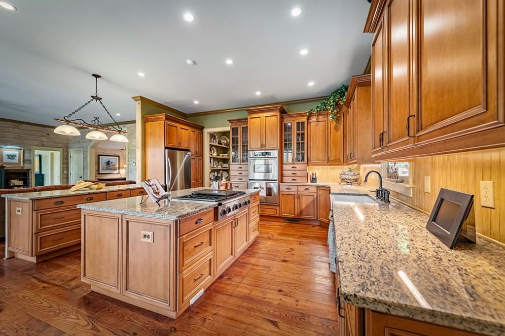 245 Old Anderson Creek, Ellijay GA 30536 - Photo