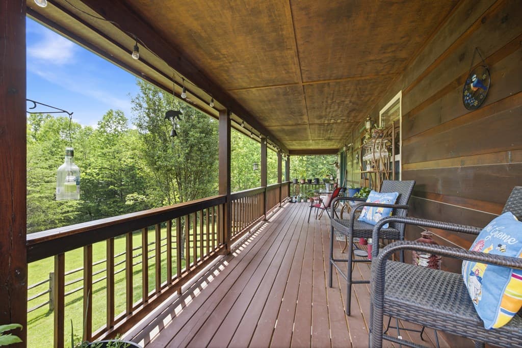365 Sweetbay Drive, Blairsville GA 30512 - Photo