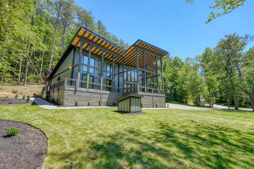 500 Williamstown Road S, Mineral Bluff GA 30559 - Photo