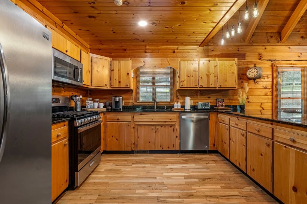 1820 Shady Falls Road, Blue Ridge GA 30513 - Photo