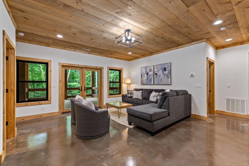 84 Shermans Court, Mccaysville GA 30555 - Photo