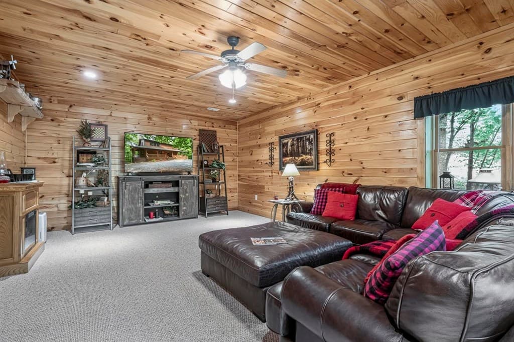 115 Lakota Trail, Blue Ridge GA 30513 - Photo