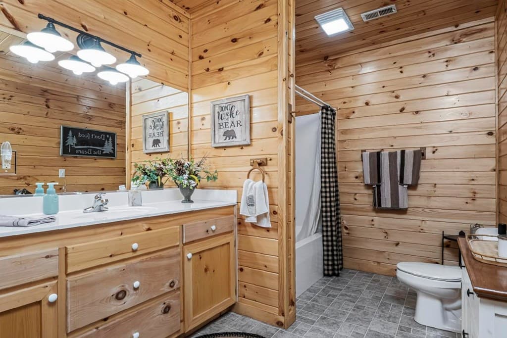 115 Lakota Trail, Blue Ridge GA 30513 - Photo