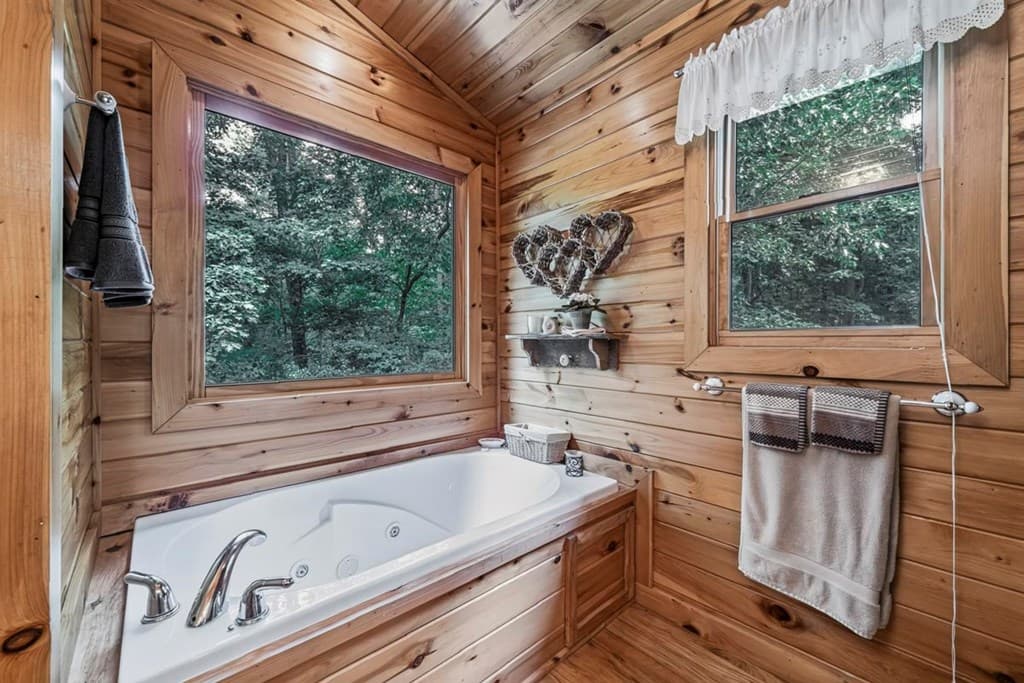 115 Lakota Trail, Blue Ridge GA 30513 - Photo