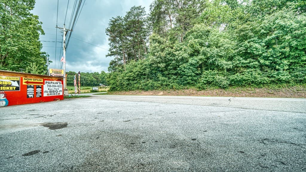 11026 Hwy 325 Papaw's Bbq, Blairsville GA 30512 - Photo
