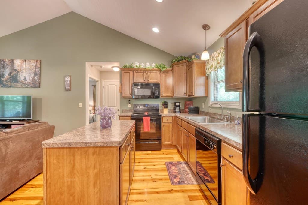 2270 Valley View Drive, Hiawassee GA 30546 - Photo