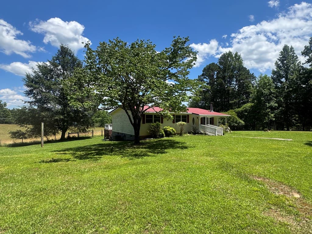28 Honaker Road, Blairsville GA 30512 - Photo