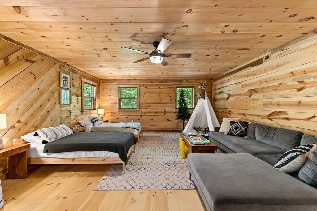 290 Graham Court, Ellijay GA 30540 - Photo