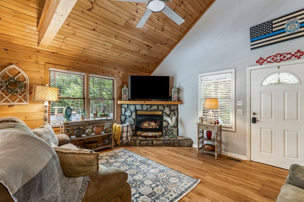 1273 Villa Drive, Ellijay GA 30540 - Photo