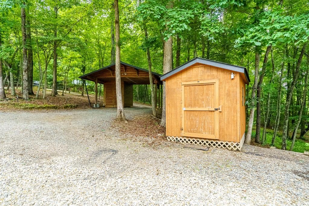 28 Wood Lane, Blue Ridge GA 30513 - Photo