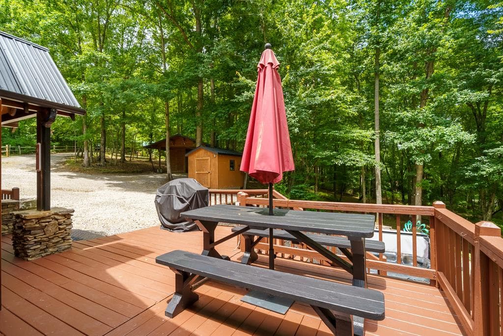 28 Wood Lane, Blue Ridge GA 30513 - Photo