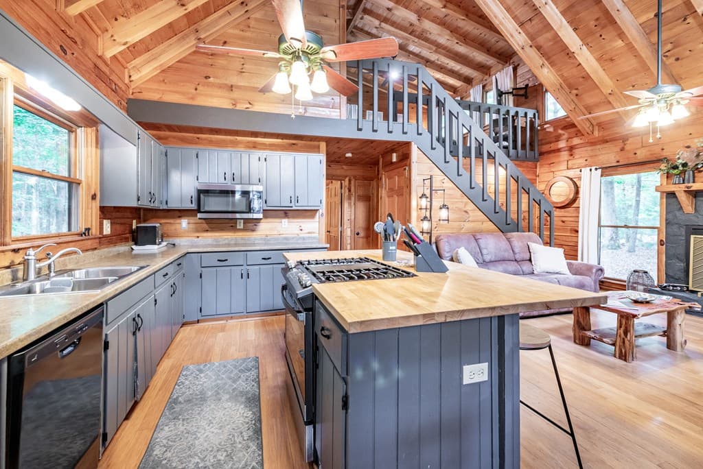 30 Maxwell Lane, Blue Ridge GA 30513 - Photo