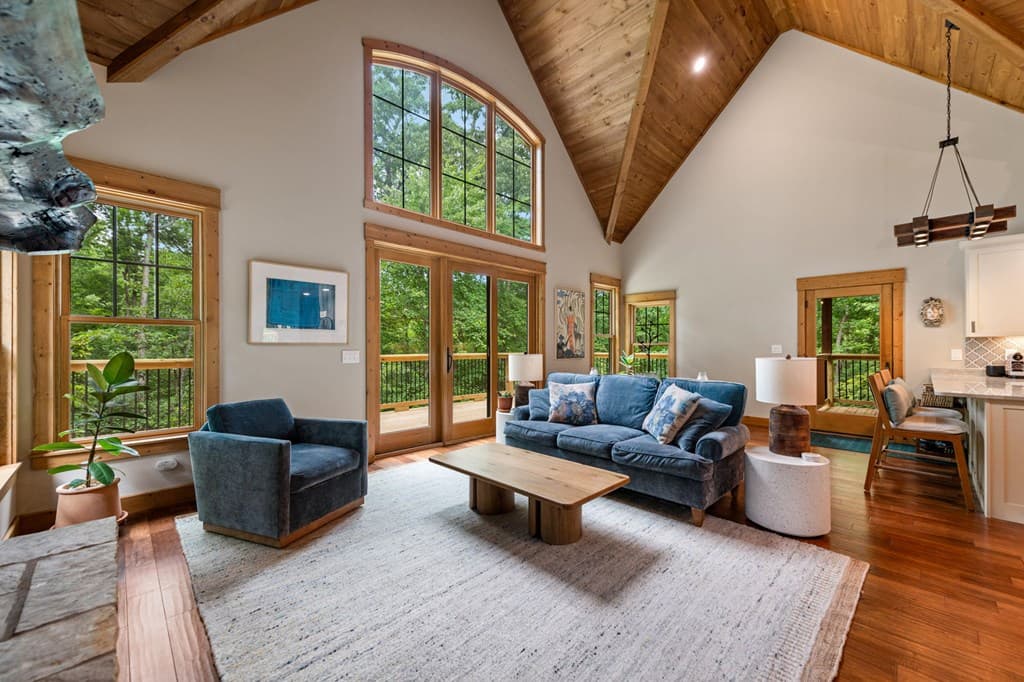 2634 Mountain Tops Road, Blue Ridge GA 30513 - Photo
