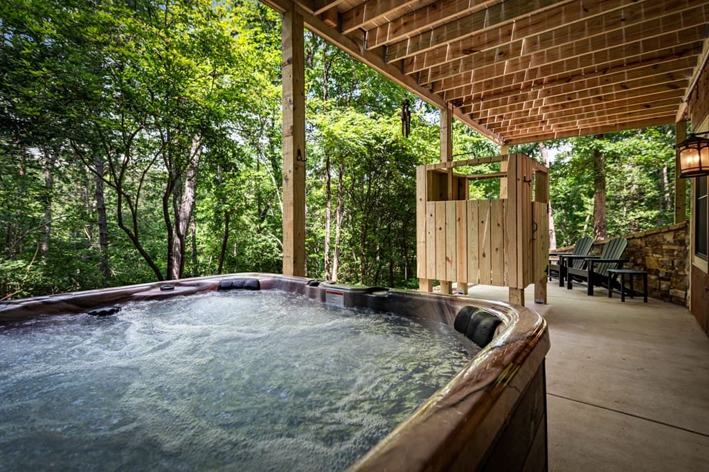 2634 Mountain Tops Road, Blue Ridge GA 30513 - Photo