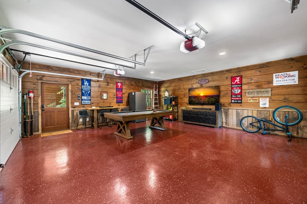 2634 Mountain Tops Road, Blue Ridge GA 30513 - Photo