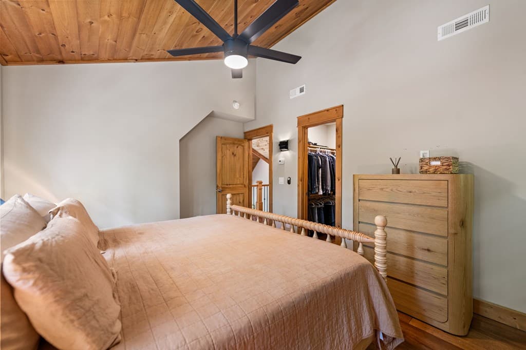 2634 Mountain Tops Road, Blue Ridge GA 30513 - Photo