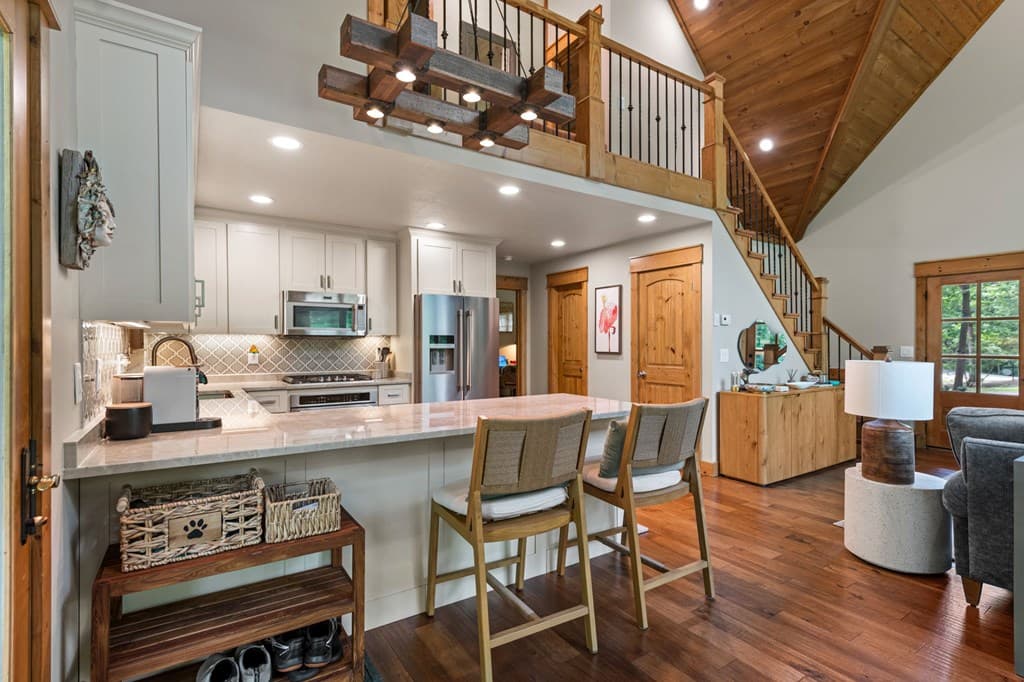 2634 Mountain Tops Road, Blue Ridge GA 30513 - Photo