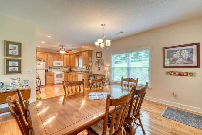 200 Gold Leaf Lane, Murphy NC 28906 - Photo