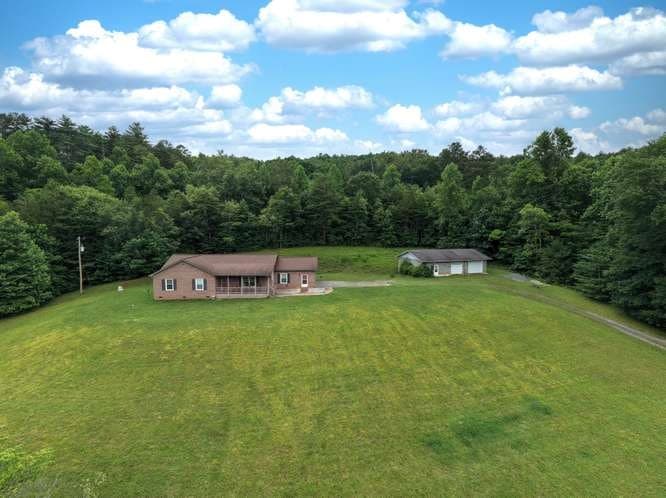200 Gold Leaf Lane, Murphy NC 28906 - Photo