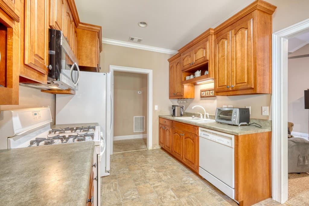 2187 Big Pine Drive, Hiawassee GA 30546 - Photo