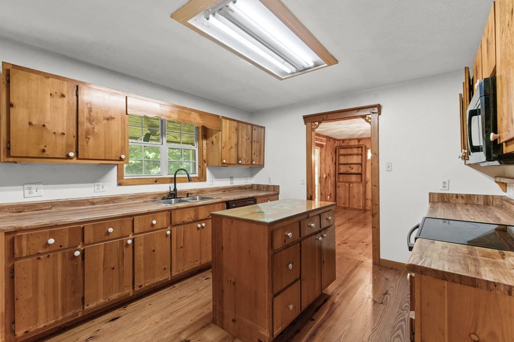 51 Haddock Drive, Blue Ridge GA 30513 - Photo