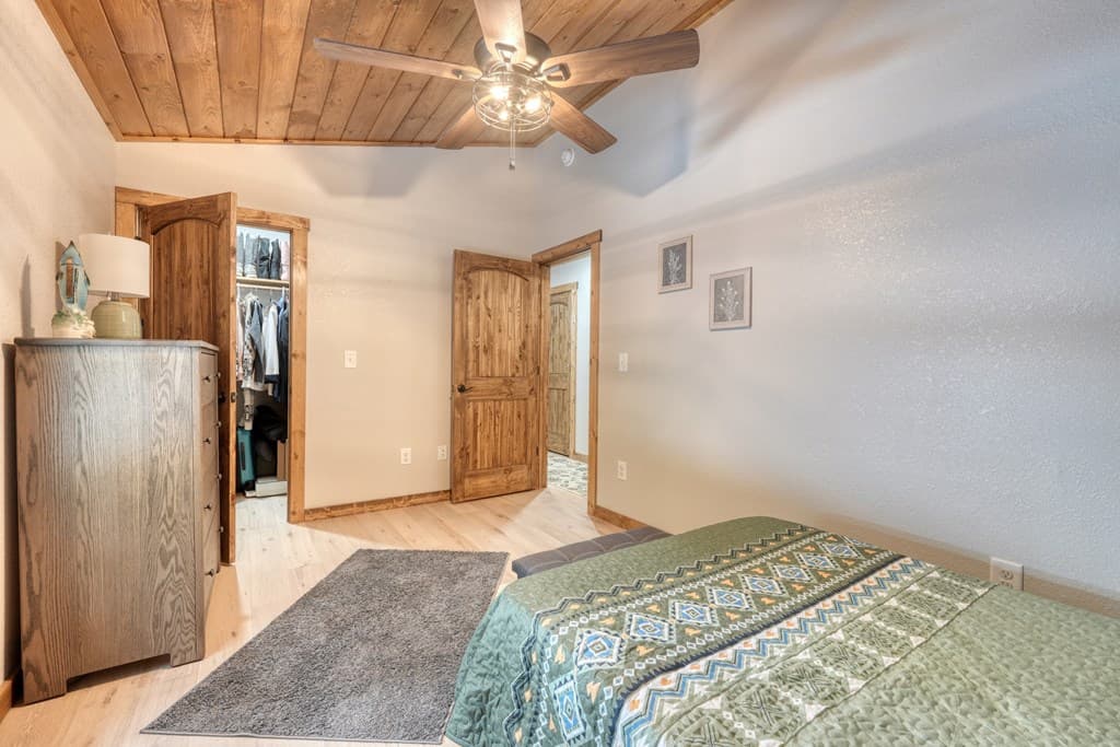 124 Lakeside Estates Drive, Hayesville NC 28904 - Photo