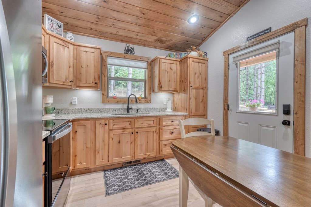 124 Lakeside Estates Drive, Hayesville NC 28904 - Photo