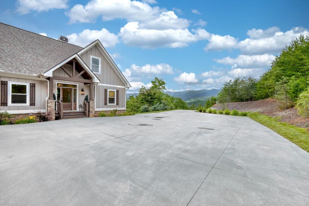 2368 Haven Heights Road, Hiawassee GA 30546 - Photo