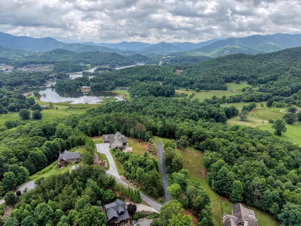 2368 Haven Heights Road, Hiawassee GA 30546 - Photo