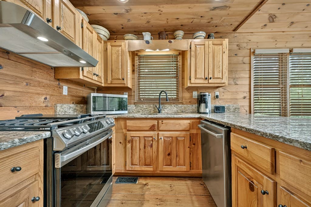 161 Walnut Ridge, Ellijay GA 30536 - Photo