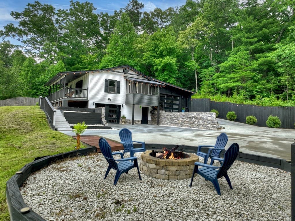 717 Bearden Road, Blue Ridge GA 30513 - Photo